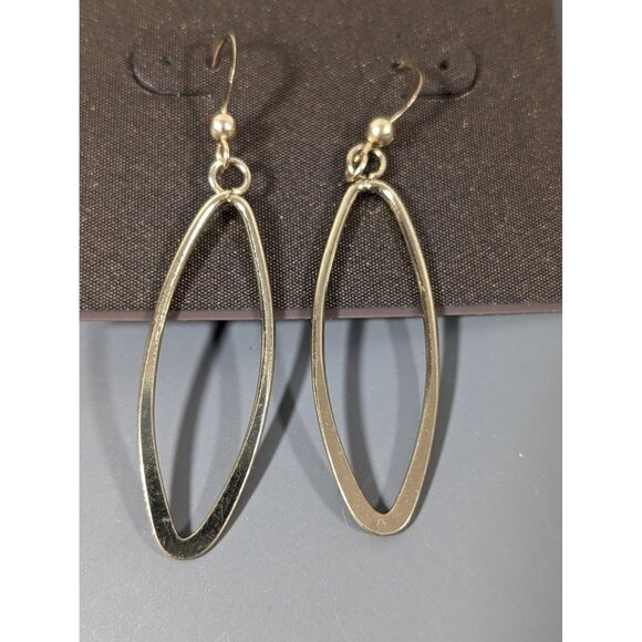 Daisy Fuentes Gold Tone Oval Hoop Dangle Earrings NEW - Picture 2 of 6
